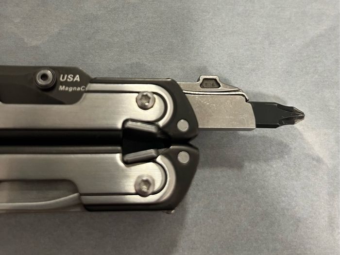 Leatherman Arc + Leatherman Bit Kit