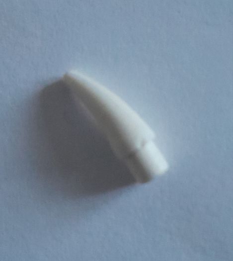 LEGO - Part - White Claw/Tooth/Horn