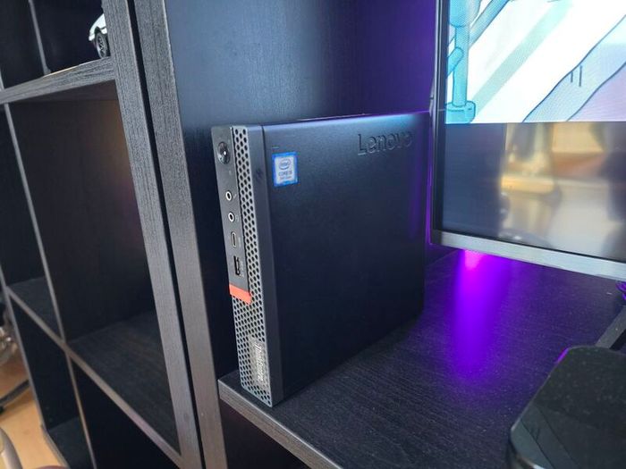 Lenovo ThinkCentre M920q, Intel i5 9600T CPU, 8GB of Ram, 256GB SSD, Win 11 Pro