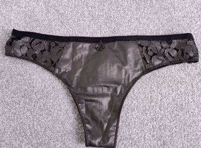 BNWT Intimissimi Wet Look Lacy Thong  Panties / Underwear