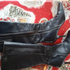 New Clarks boots size 7