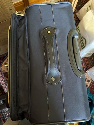 American Travellers  Luggage suitcase large