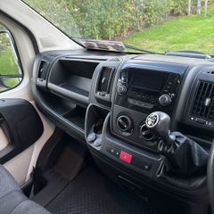 relay 2018 box body with tail lift