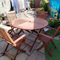 Winchester Collection Table and 4 Chairs