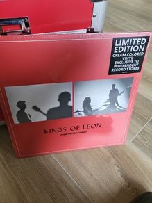kings of leon when you see yourself cream colored vinyl