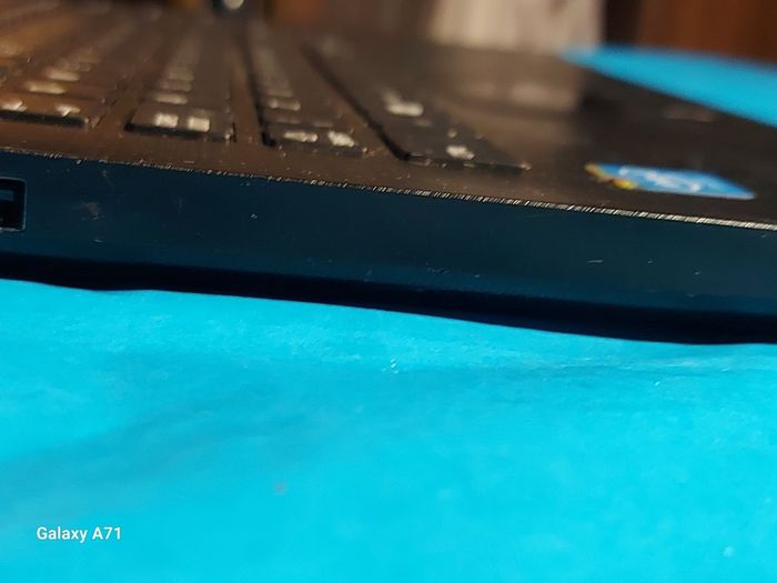 Toshiba Satellite C40-c-10Q, Intel Celeron CPU N3050, 1.6GHz, 2GB Ram, 32GB HDD, Windows 10, Microsoft Edge, Chrome and VLC