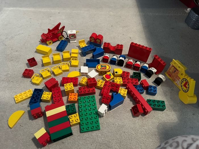 Vintage lego Duplo figures and bricks