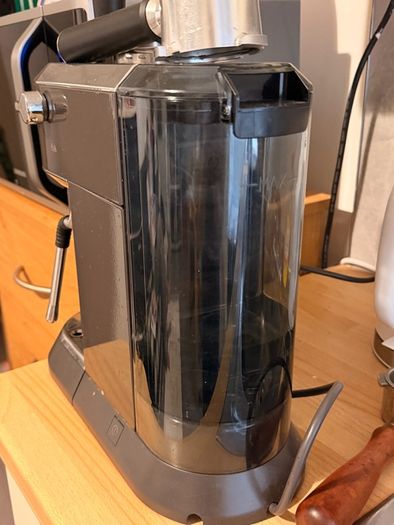 Delongui coffee machine