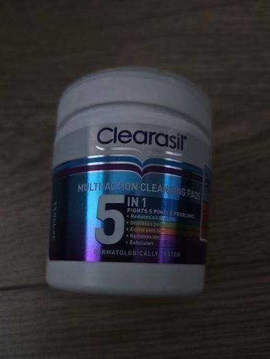 Clearasil Multi-Action 5-in-1 Cleansing Pads Unopened