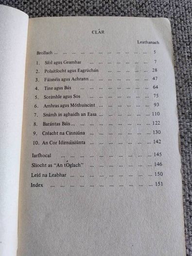 Miceal O Coileain Michael Collins le Padraig O Braoin 1985 Eigse na Mainistreac in very good condition with some wear to the cover see all photos a very scarce book with a small publication FREE TRACKED POSTAGE INCLUDED