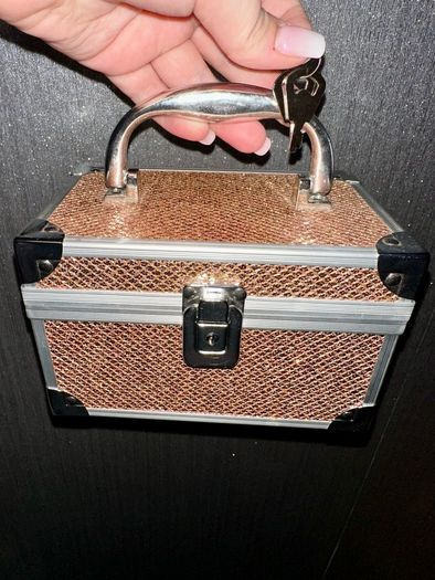 Vanity Lock and Key Chest