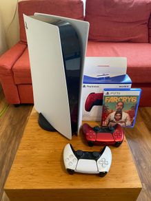 PlayStation 5 Disc Edition + 2 Controllers + Far Cry 6