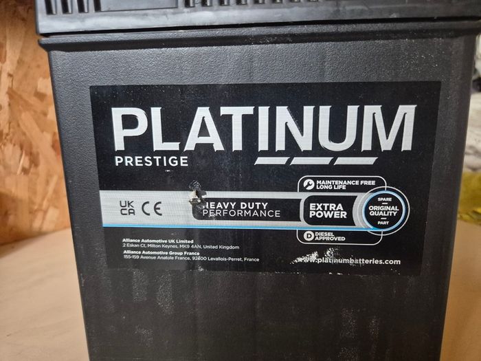 Brand new! Unused! PLATINUM - 055E - car Starter Battery