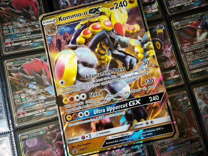 Kommo-o GX ! Jumbo Oversized Card ! Promo from Sun & Moon Era ! 2017 ! Pokemon Card !
