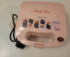 New Toast/Sandwich Maker