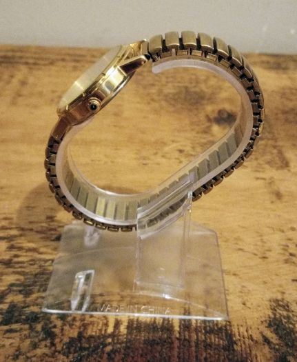 Lorus by Seiko Y481-1720 RO Gold Coin Watch.