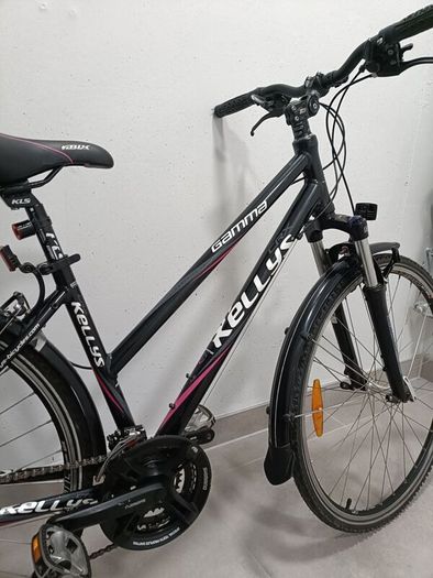Ladies bike Size s/17Inch in great as new condition