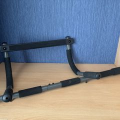 Pull up bar