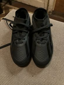 childs football boots