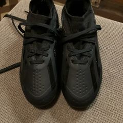 childs football boots