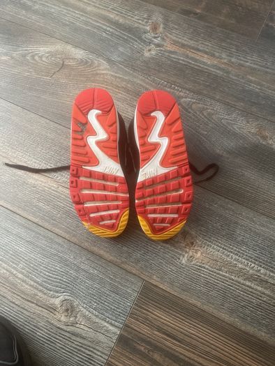 Nike Air Max (UK2.5)