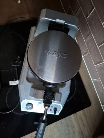 Commercial Waffle Maker