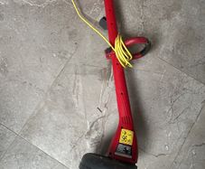 Electric strimmer