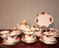 1962 Royal Albertwith The Old Country Roses Pattern.