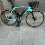 Bianchi Oltre XR3 Road Bike Image 3