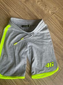 VR46 kid shorts