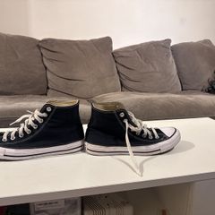 Ladies White Converse Chuck Taylor All Stars - UK 8.5 - Great Condition