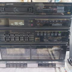 Mitsubishi Music Centre, Model DA-60R, Radio, CD, Tape, Phono, Aux, 2 Philips speakers included, in good condition for its age