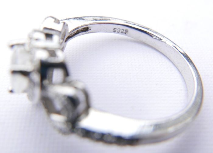 Vintage Sterling Silver 925 Hearts Shaped  Engagement Ring size R - 3,14g