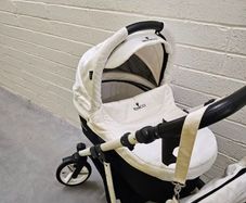 venicci pram