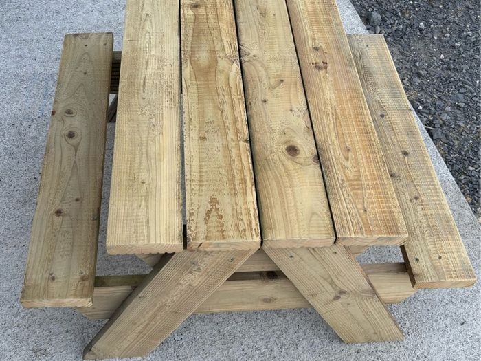 childrens picnic bench