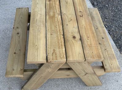 childrens picnic bench