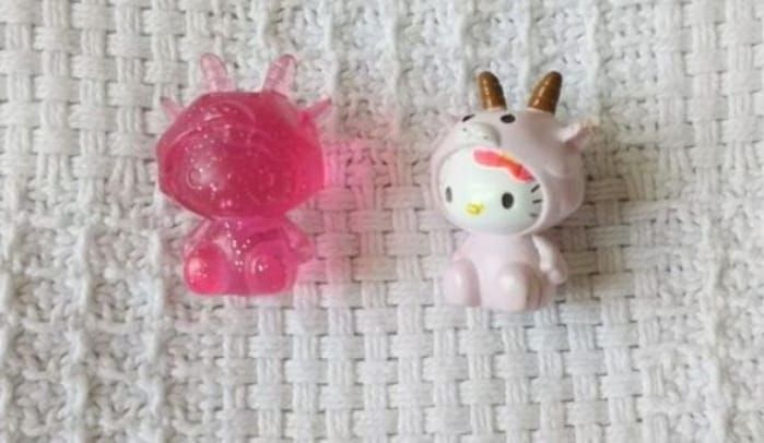 Hello Kitty Costume Collection Series Figures / Figurines / Small Cake Toppers