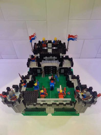 Lego - Black Monarchs Castle 6085