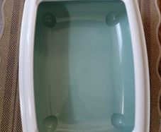 Cat litter tray