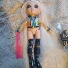 Amaya raine rainbow high doll