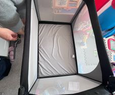 travel cot