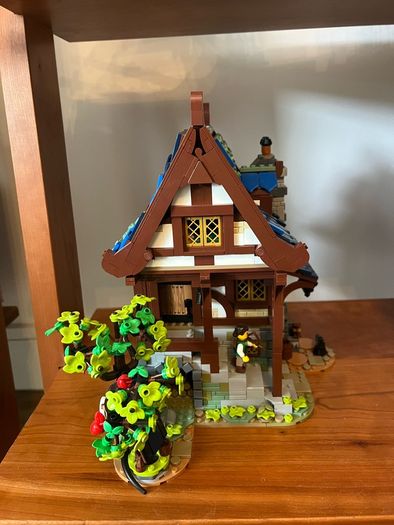 LEGO Medieval Blacksmith 21325