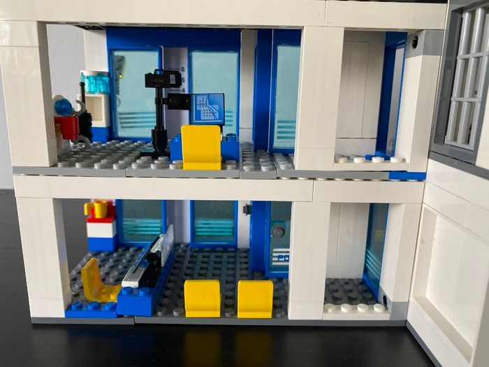 Lego City - Police Station 60047
