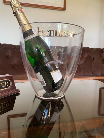 Large Designer Hennessy Transparent Durable Ice Bucket with Gilt Script