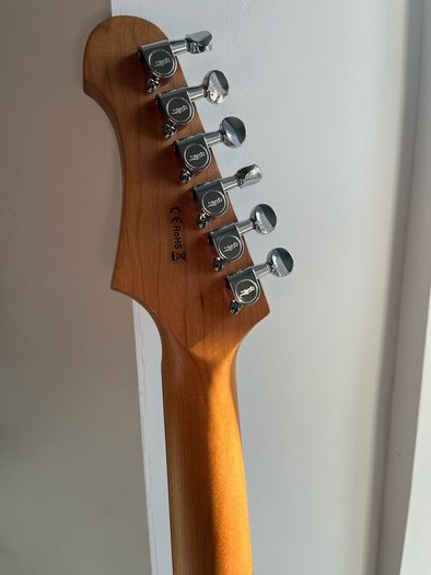 Jet guitars JET JS-400 BKR H Strat