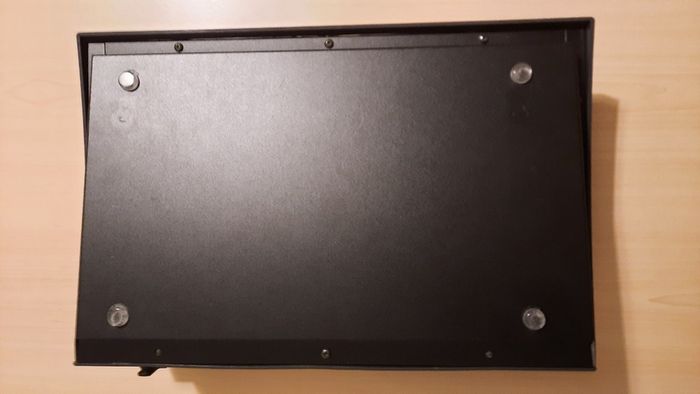 Roland R-70