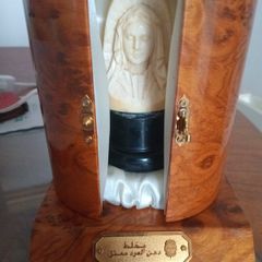 Antique Carved Madonna Figure in Walnut Case.