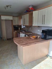fitted kitchen