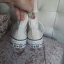white converse hightops Image 4