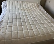 FREE Memory Foam Mattress Topper 150 x 190 cm
